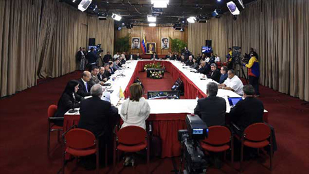 Opción del diálogo en agenda del Presidente Maduro